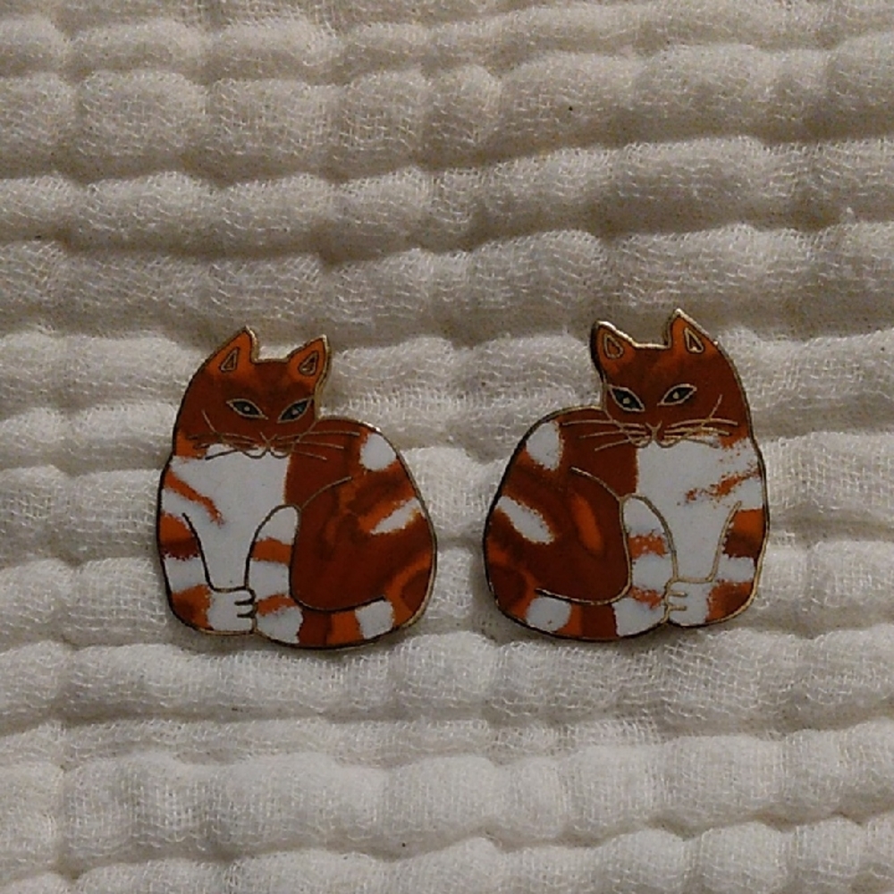 Reo cat earrings vintage